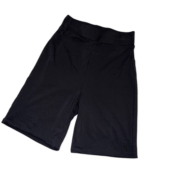 MESHKI High Waisted Biker Short - Picture 2 of 3